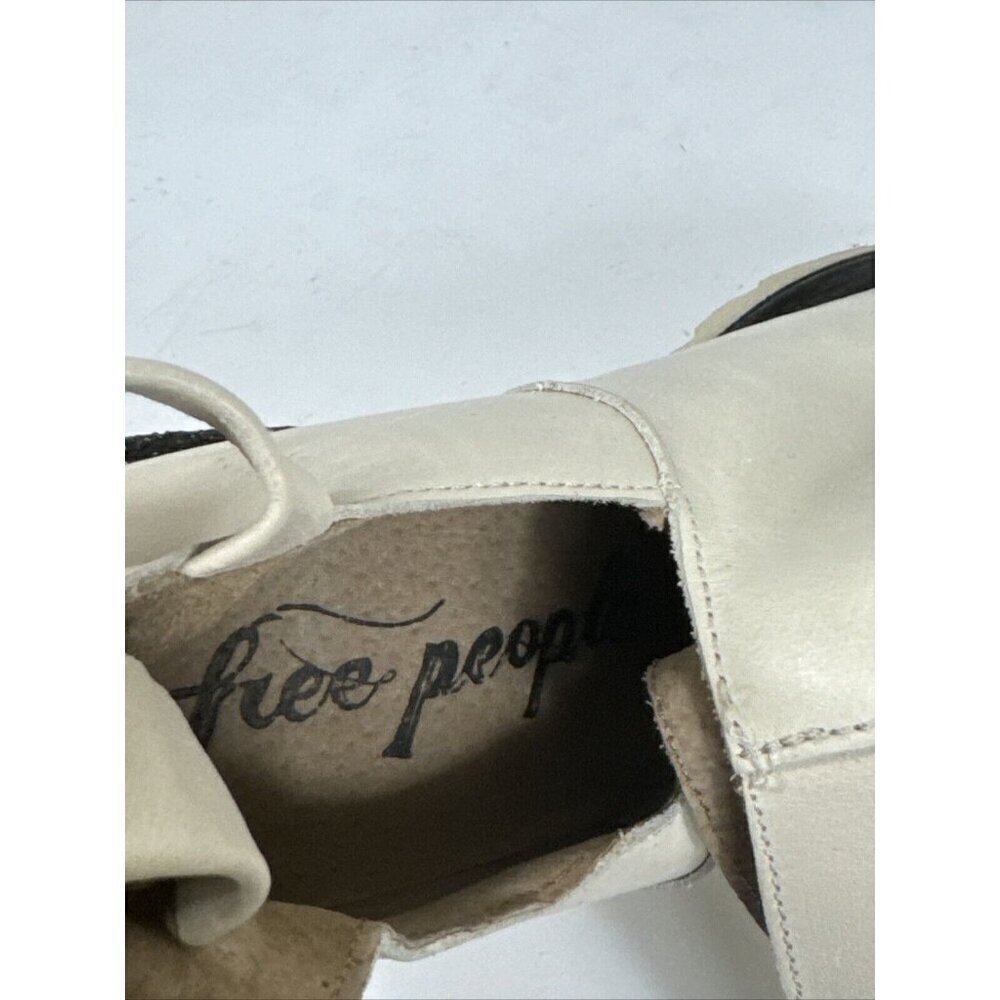 Free People Jesse Cut Out Boots Frost (Creme) 39/8.5 Leather New With Flaws Lug - Picture 3 of 16